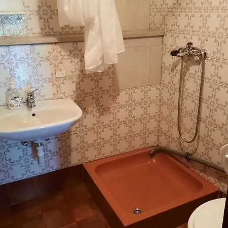 Anic Apartment *